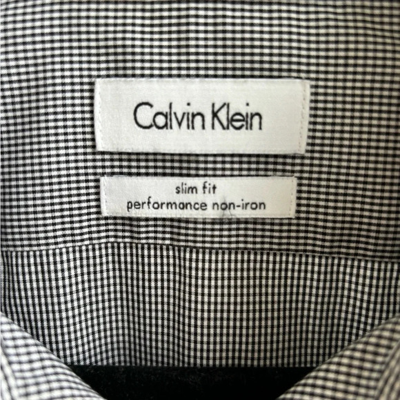 Calvin Klein Infinite Slim Fit Performance Non Iron Dress Shirt - Picture 2 of 4